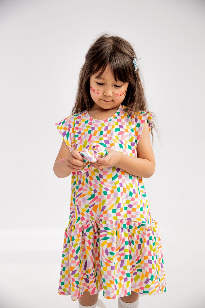 Sukienka PRINT GEOMETRIC FLUO NUNU - obrazek 2