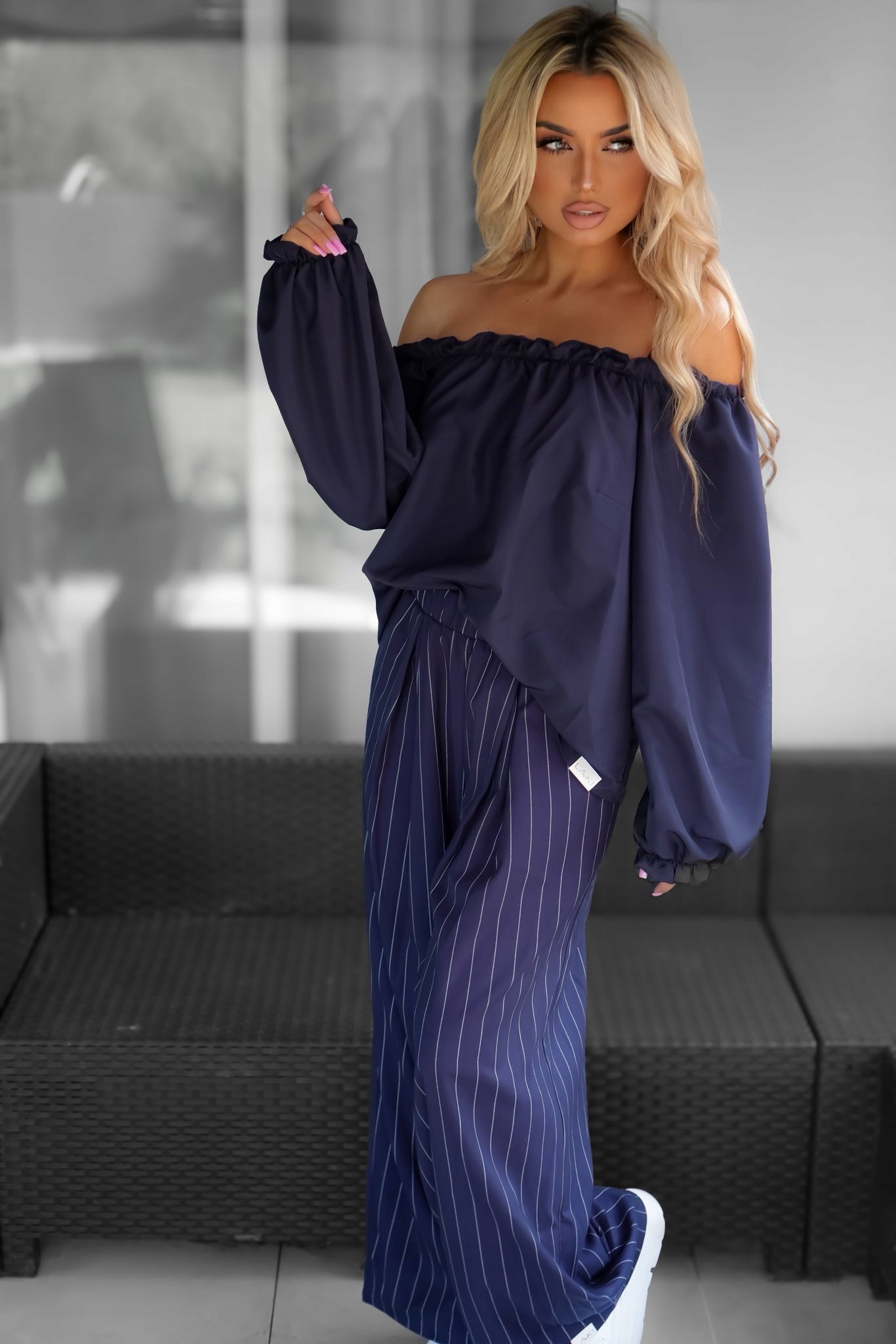 Bluzka HISZPANKA ELEGANCE GRANATOWA LAKI