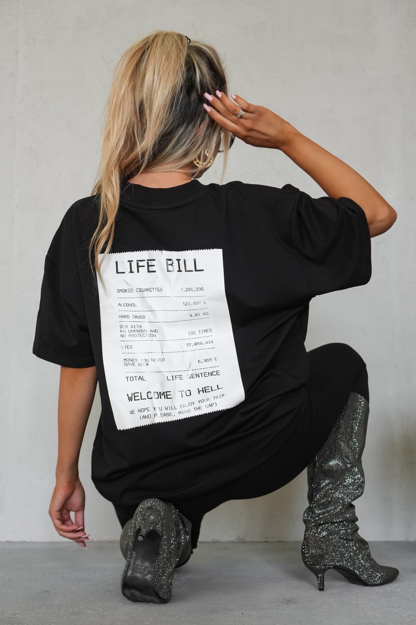 T-shirt LIFE BILL CZARNY LAKI - obrazek 2