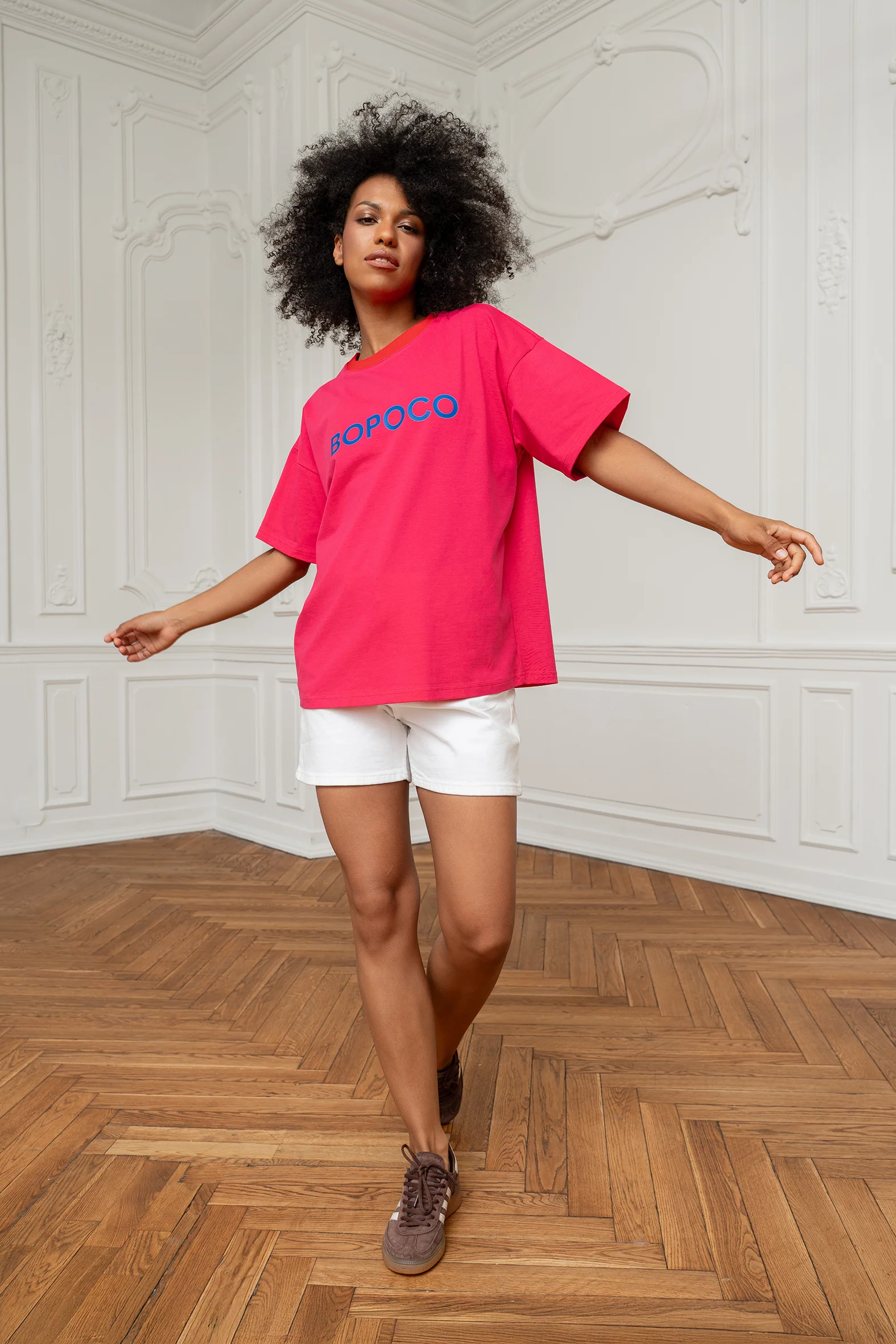T-shirt RÓŻOWY Z CZERWONĄ LAMÓWKĄ BOPOCO - obrazek 2